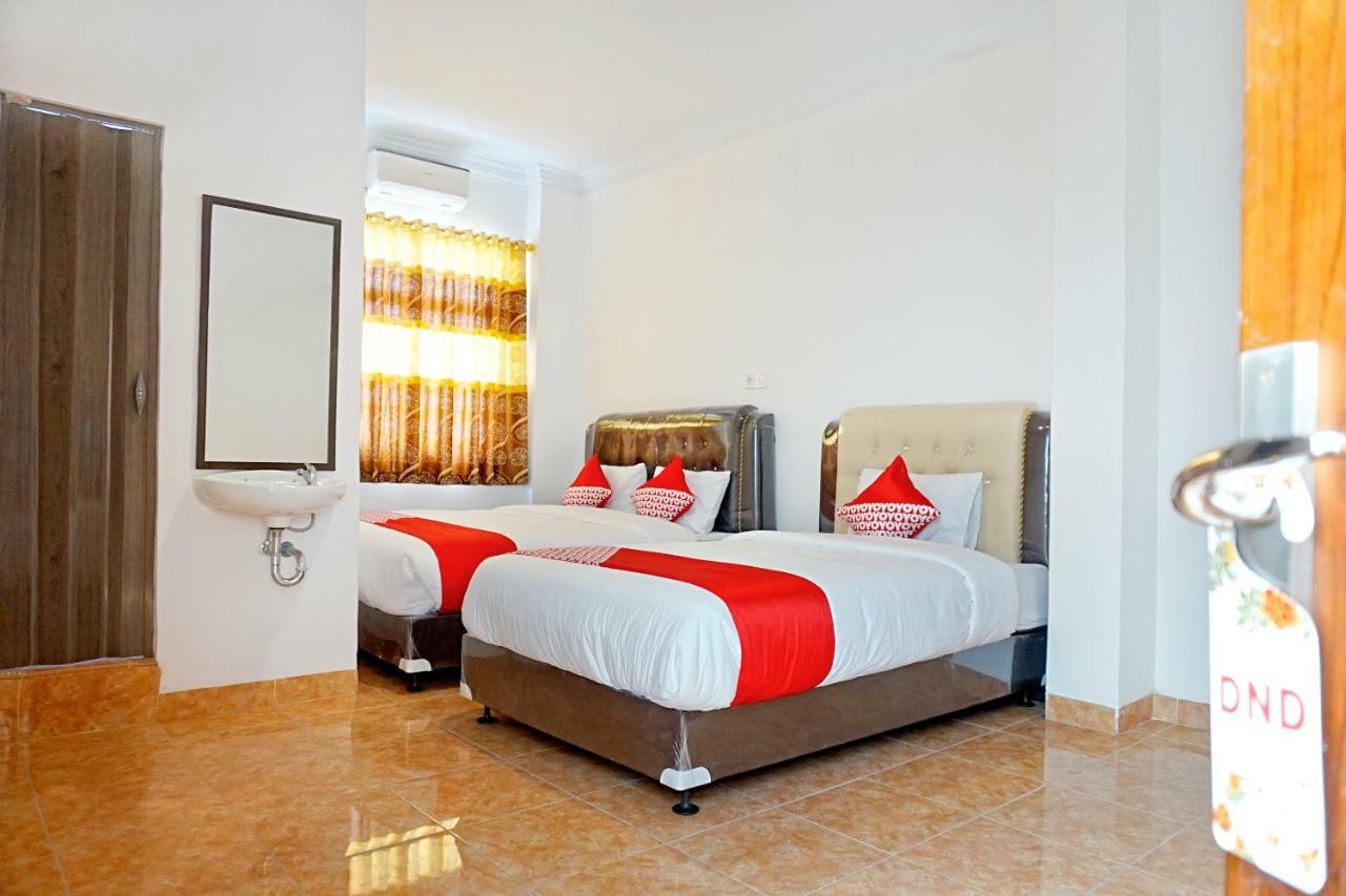 פקאנבארו Oyo 694 Khasanah Residence מראה חיצוני תמונה