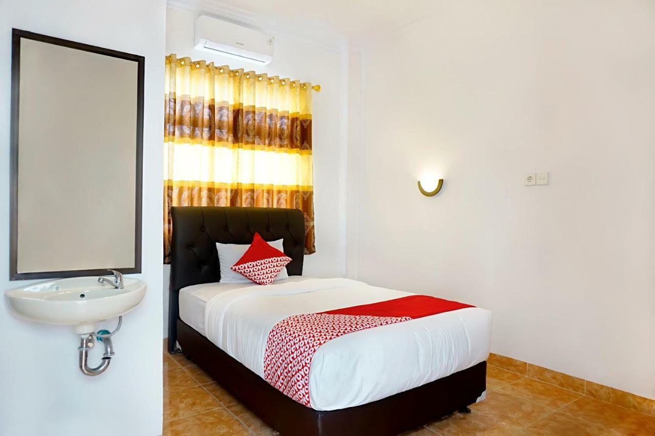 פקאנבארו Oyo 694 Khasanah Residence מראה חיצוני תמונה