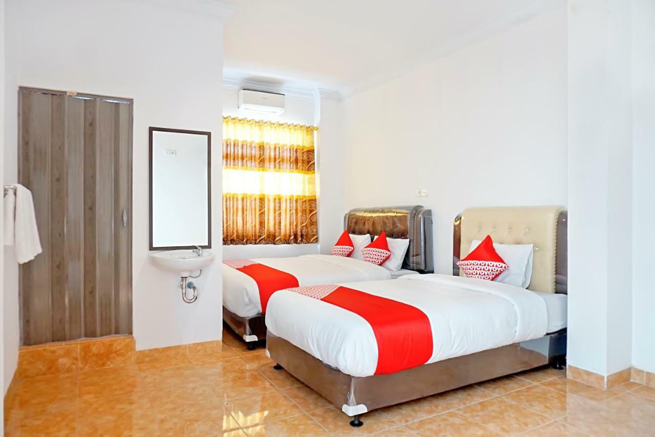 פקאנבארו Oyo 694 Khasanah Residence מראה חיצוני תמונה