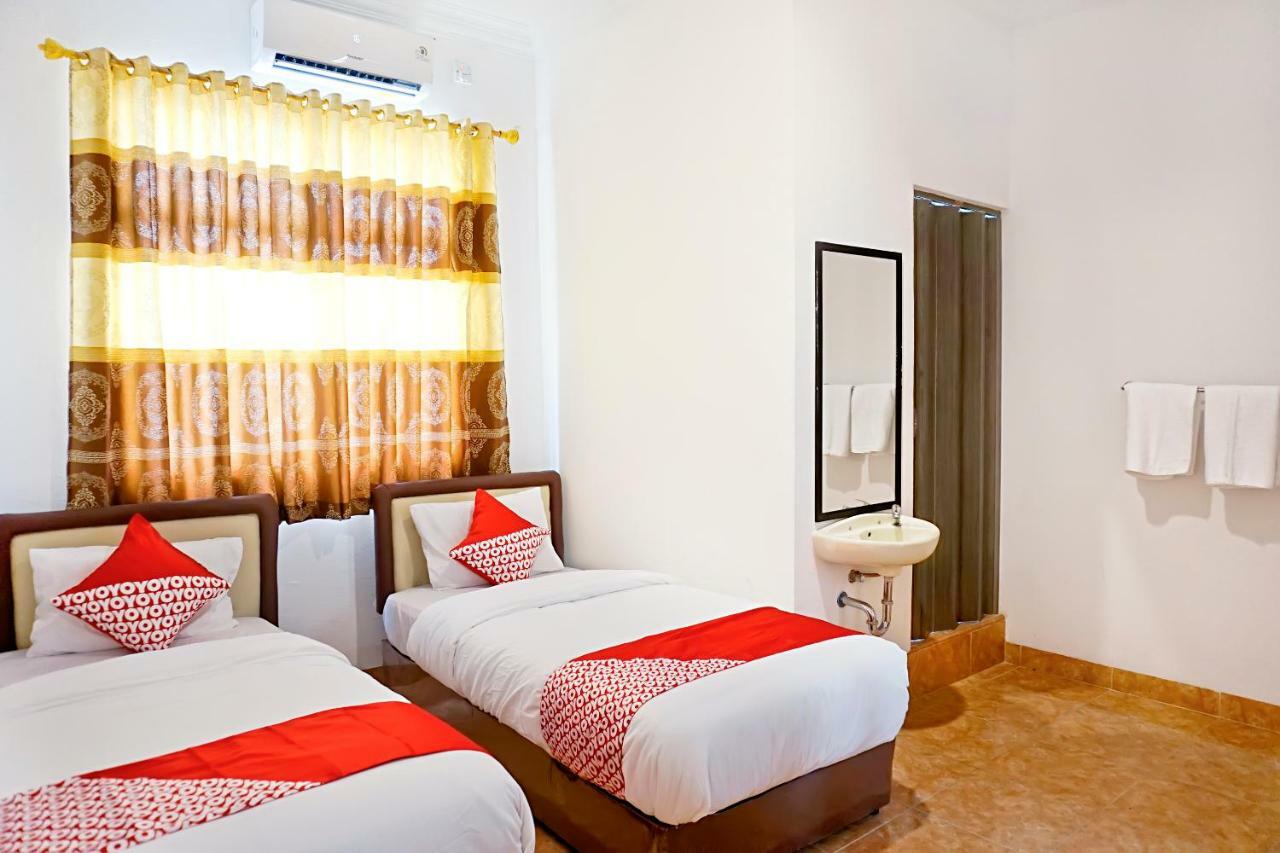 פקאנבארו Oyo 694 Khasanah Residence מראה חיצוני תמונה